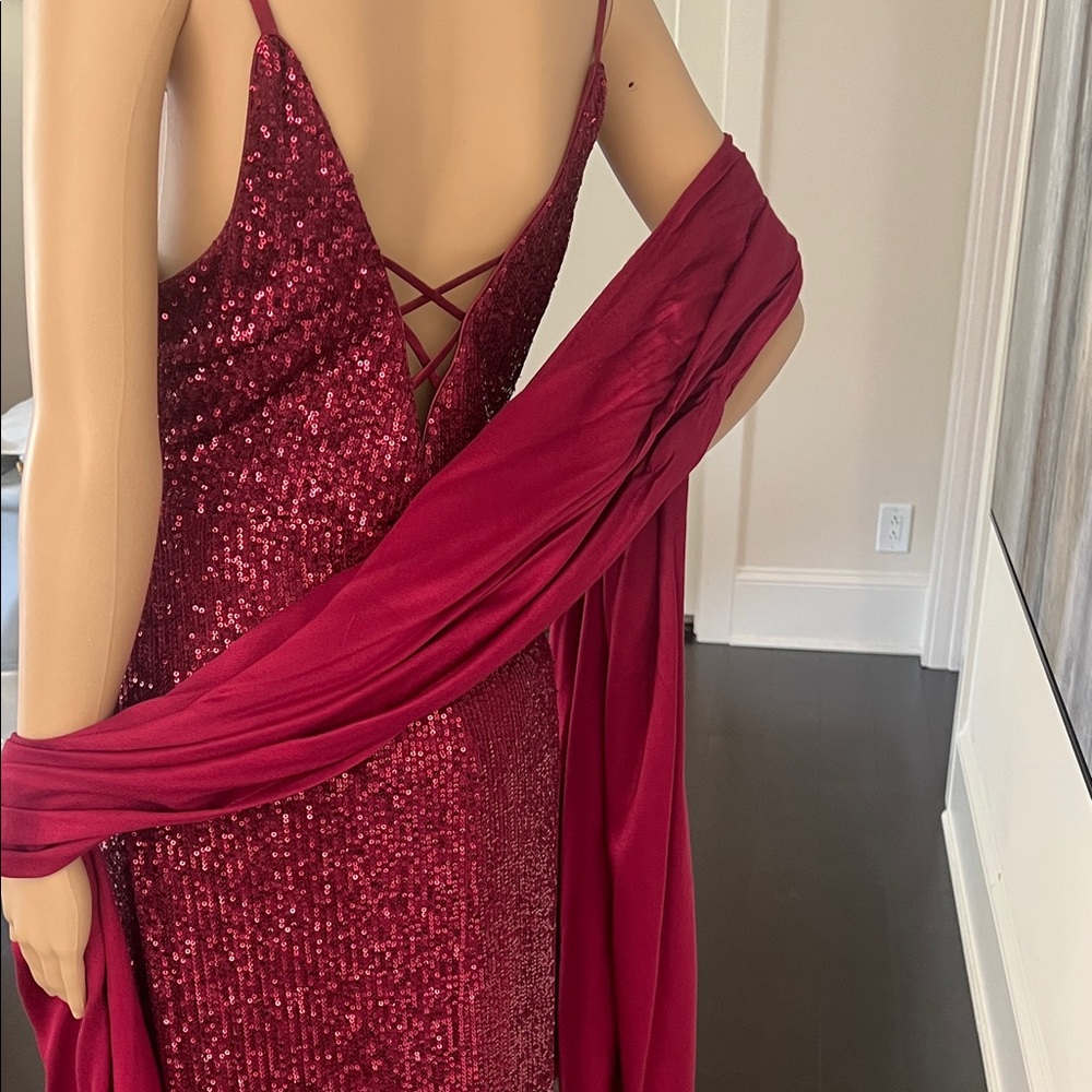 Elegant Burgundy Sequin Gown - Picture 7 of 9
